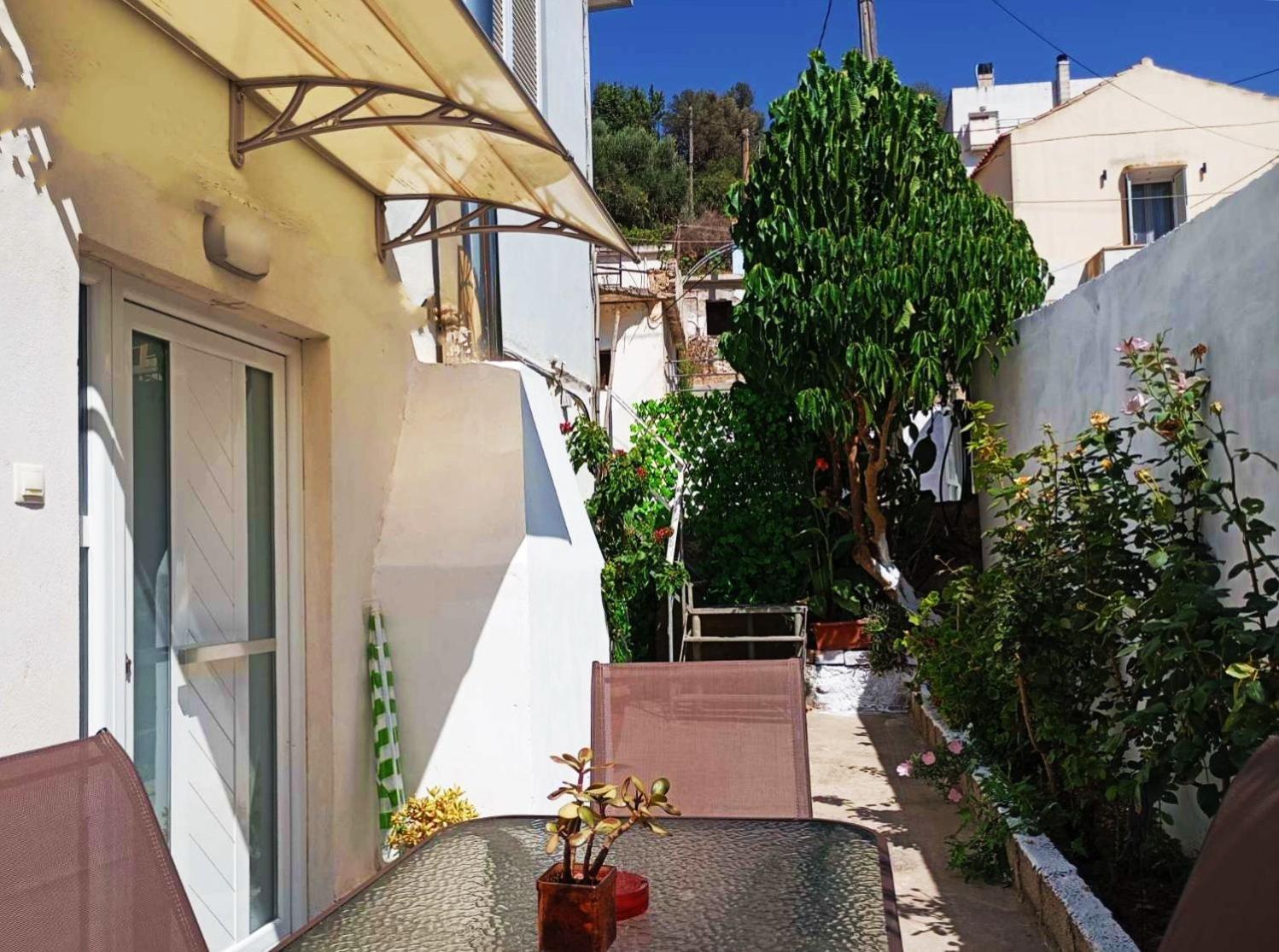Sleepili Apartment Vrisai Exterior photo